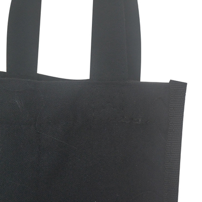 黒いキャンバスのPE 18x9x27cm CMYK 2のびんのワイン袋